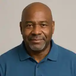 Photo of Connor Williams, an Australian casino enthusiast from Townsville, Queensland, discussing online pokies, mobile gaming, and the importance of responsible play in Australian casinos.